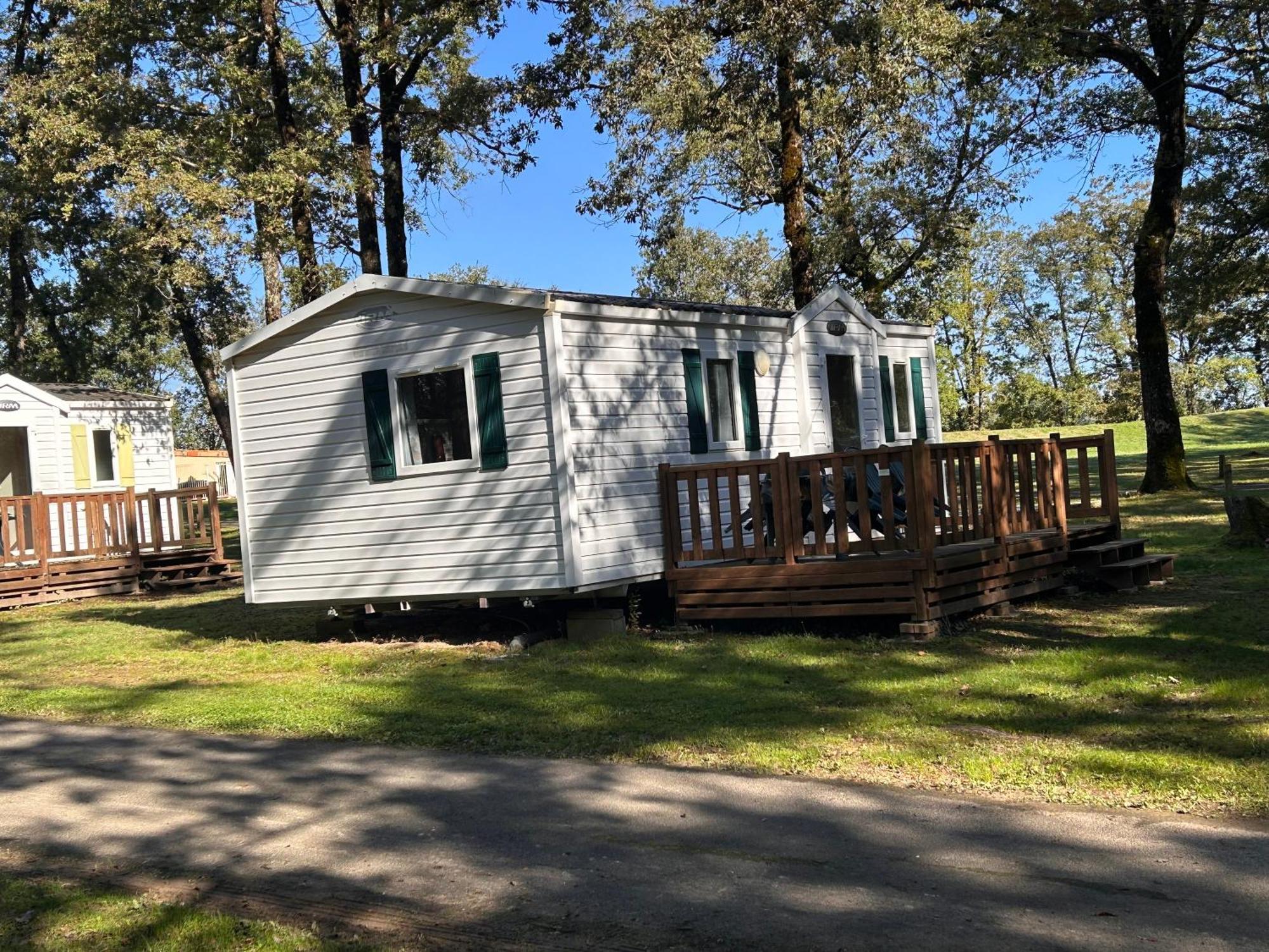 Camping Les Petites Minaudieres Coussay-les-Bois Værelse billede